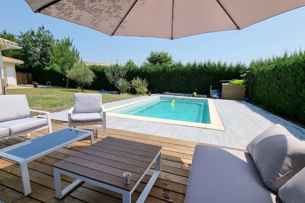 Ares, Villa Mapouchet, Piscine Экстерьер фото